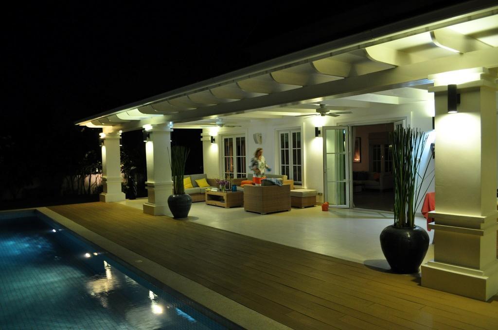 Balinese Villa With Private Pool Хуахін Екстер'єр фото